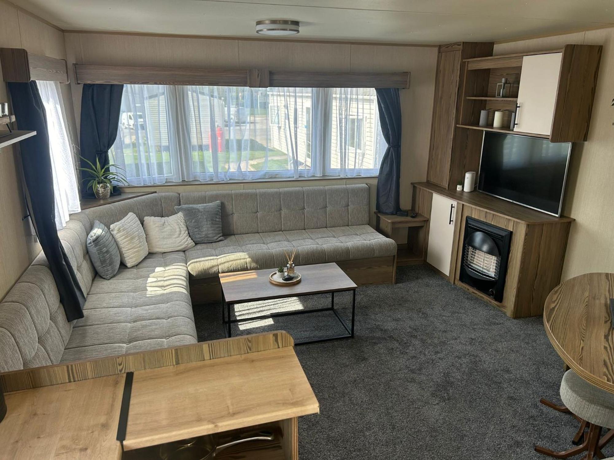 Blue Dolphin Holiday Park Gristhorpe Bagian luar foto